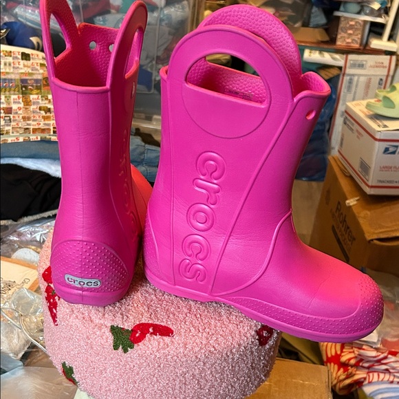 CROCS Other - CROCS Vibrant Pink Kids' Boots